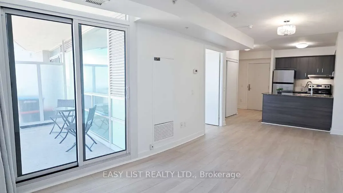 5740 Yonge Street, #903