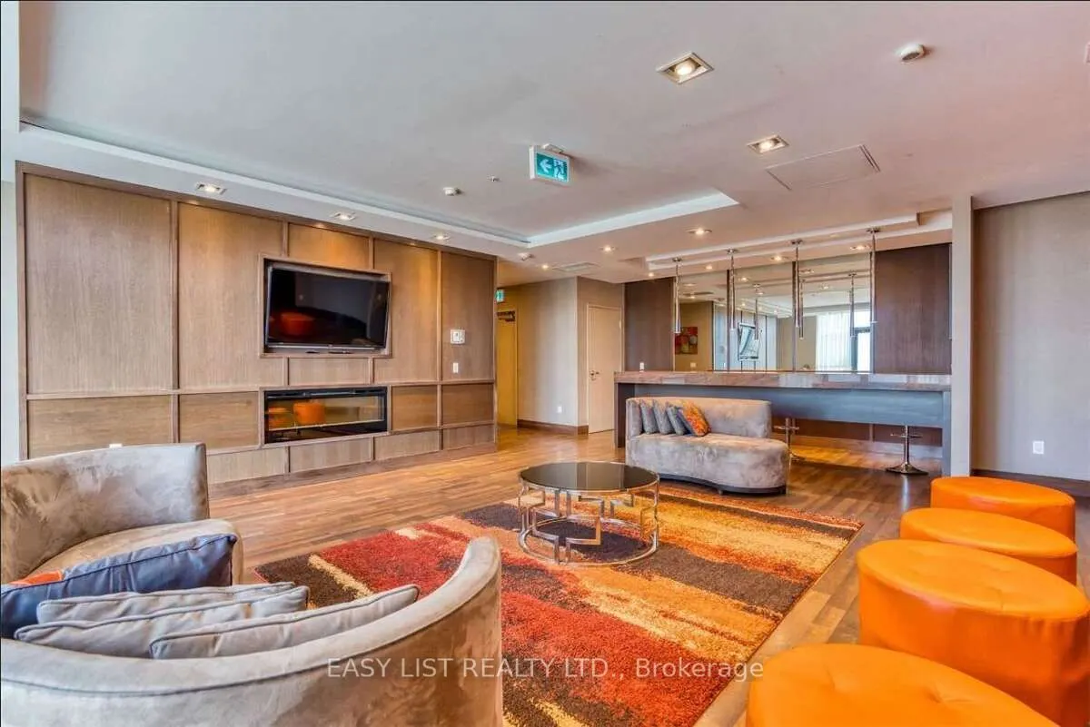 5740 Yonge Street, #903