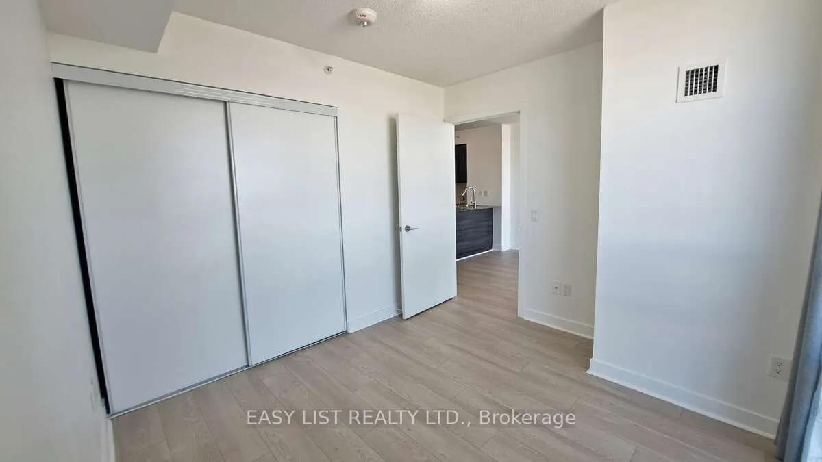 5740 Yonge Street, #903
