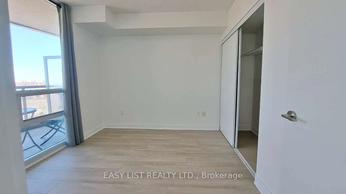 5740 Yonge Street, #903