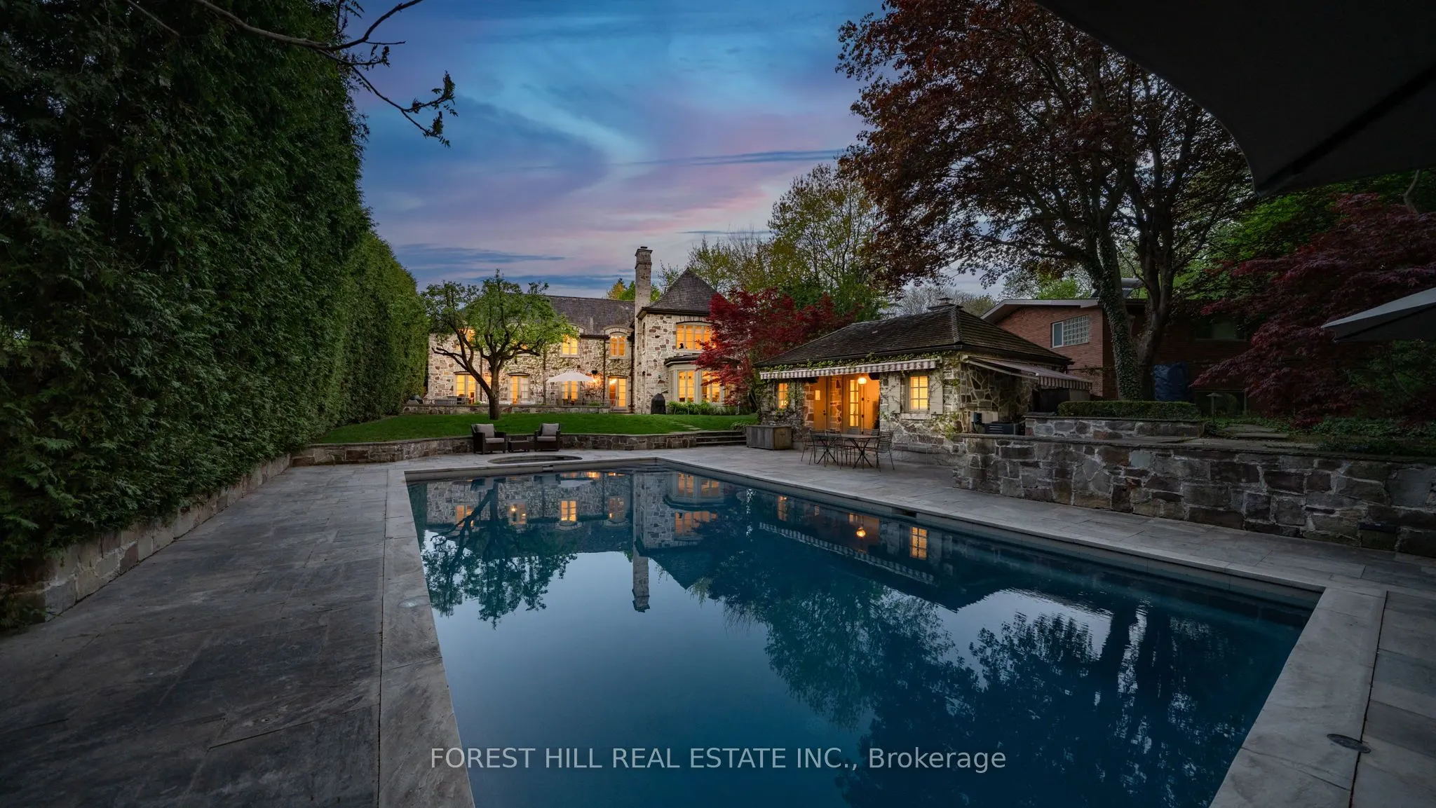 102 Sandringham Drive