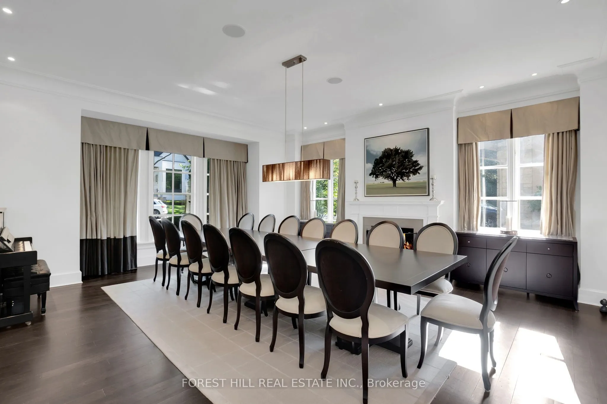 102 Sandringham Drive
