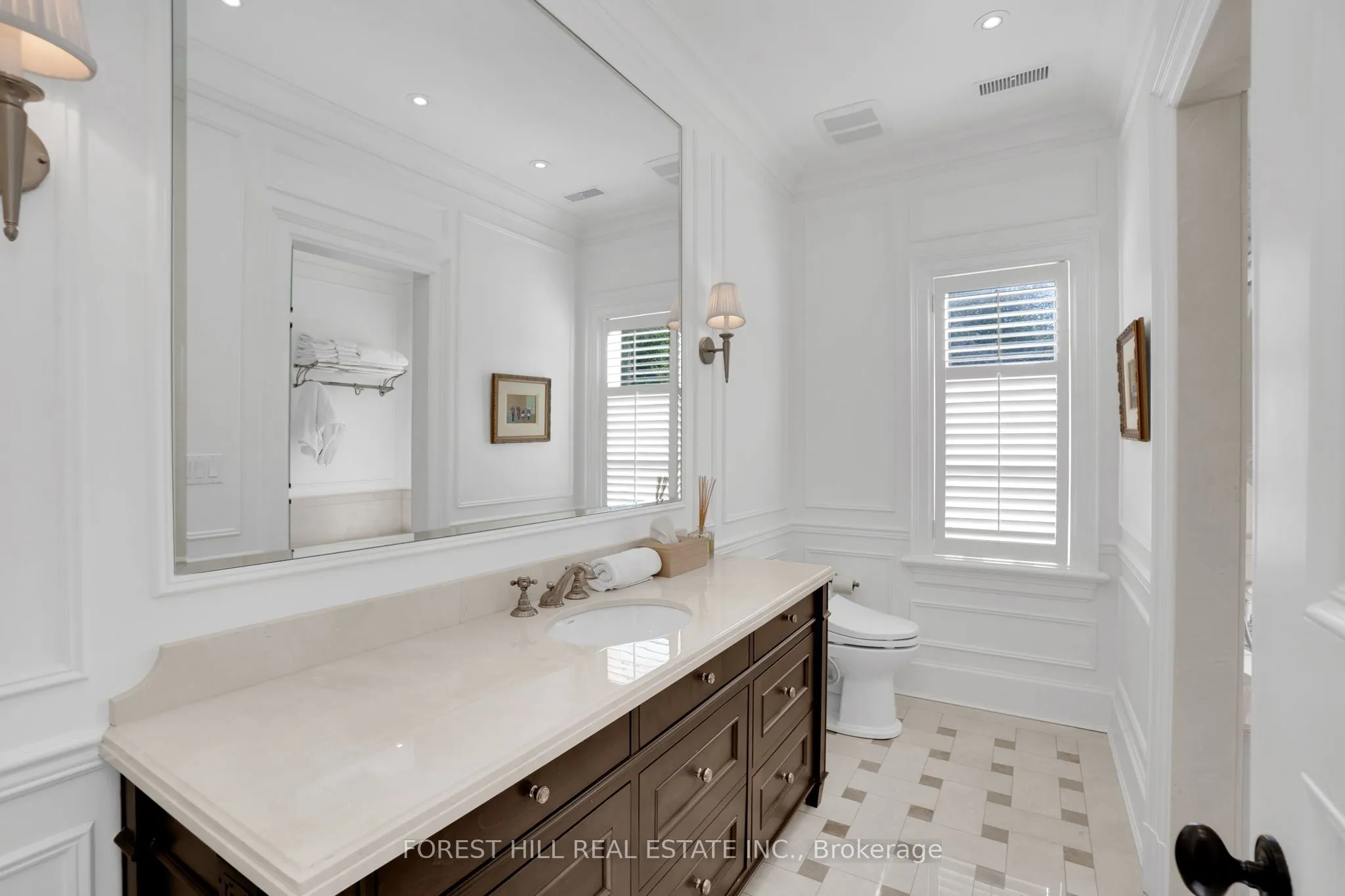 102 Sandringham Drive