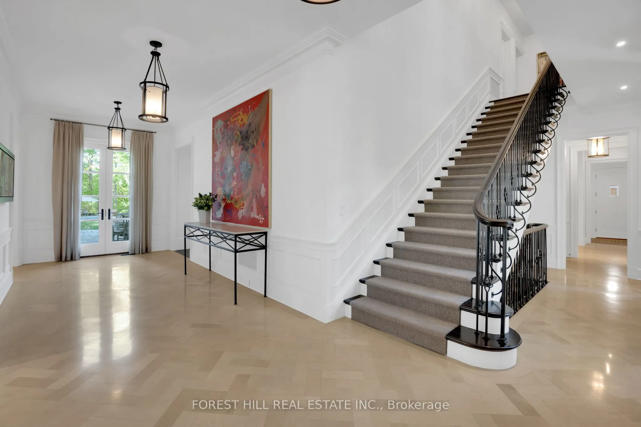 102 Sandringham Drive