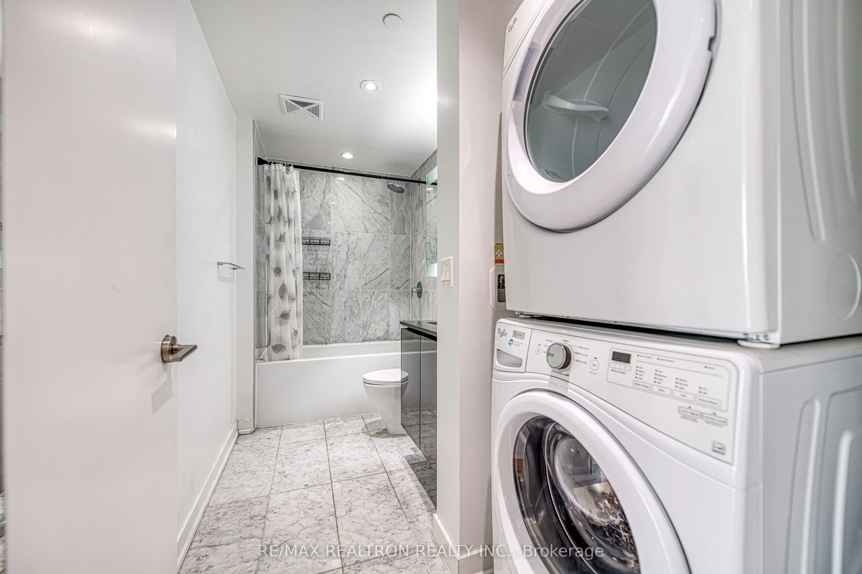 115 Mcmahon Drive #2606