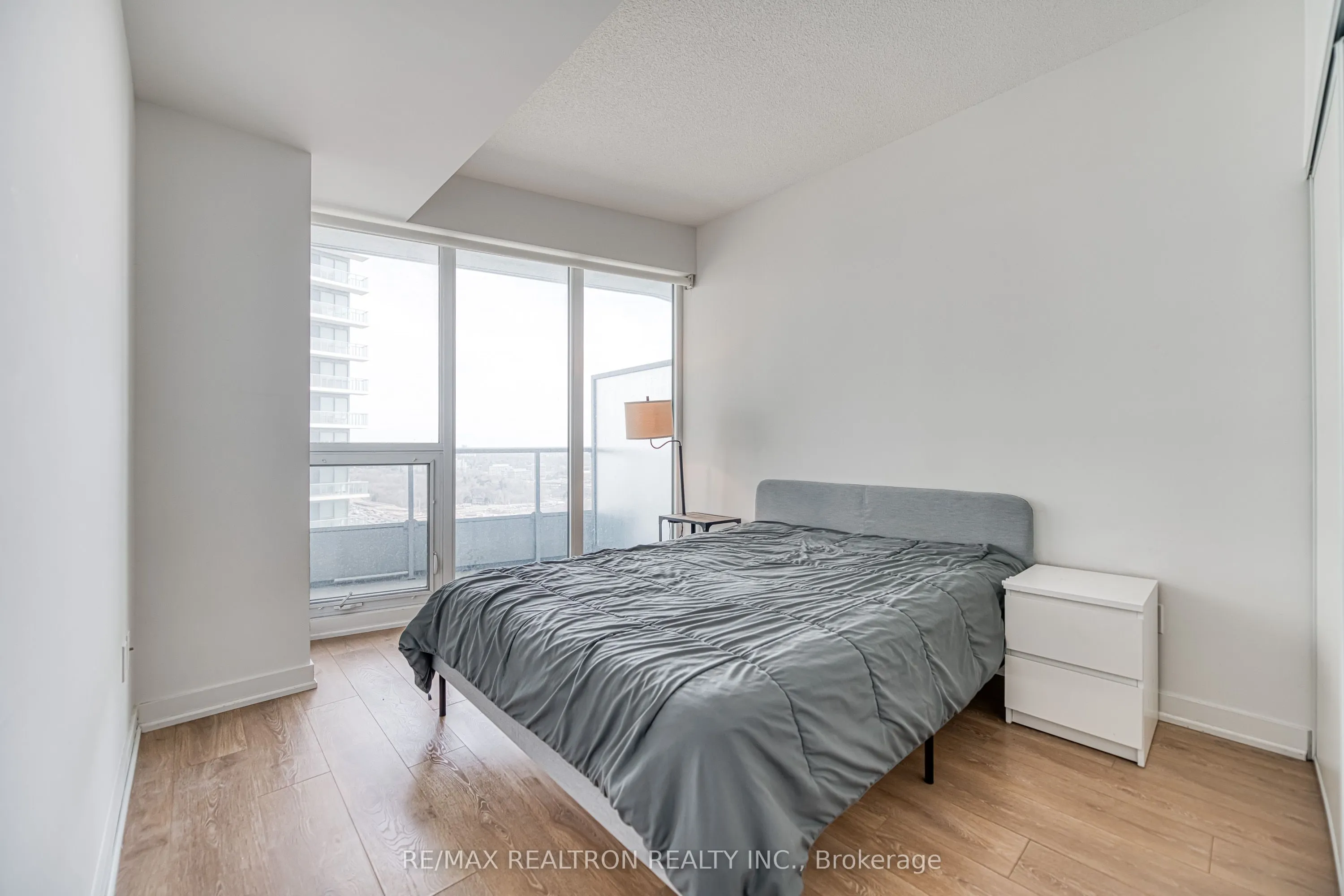 115 Mcmahon Drive #2606