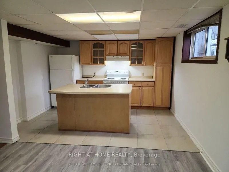 12 caines Avenue, ## Lower