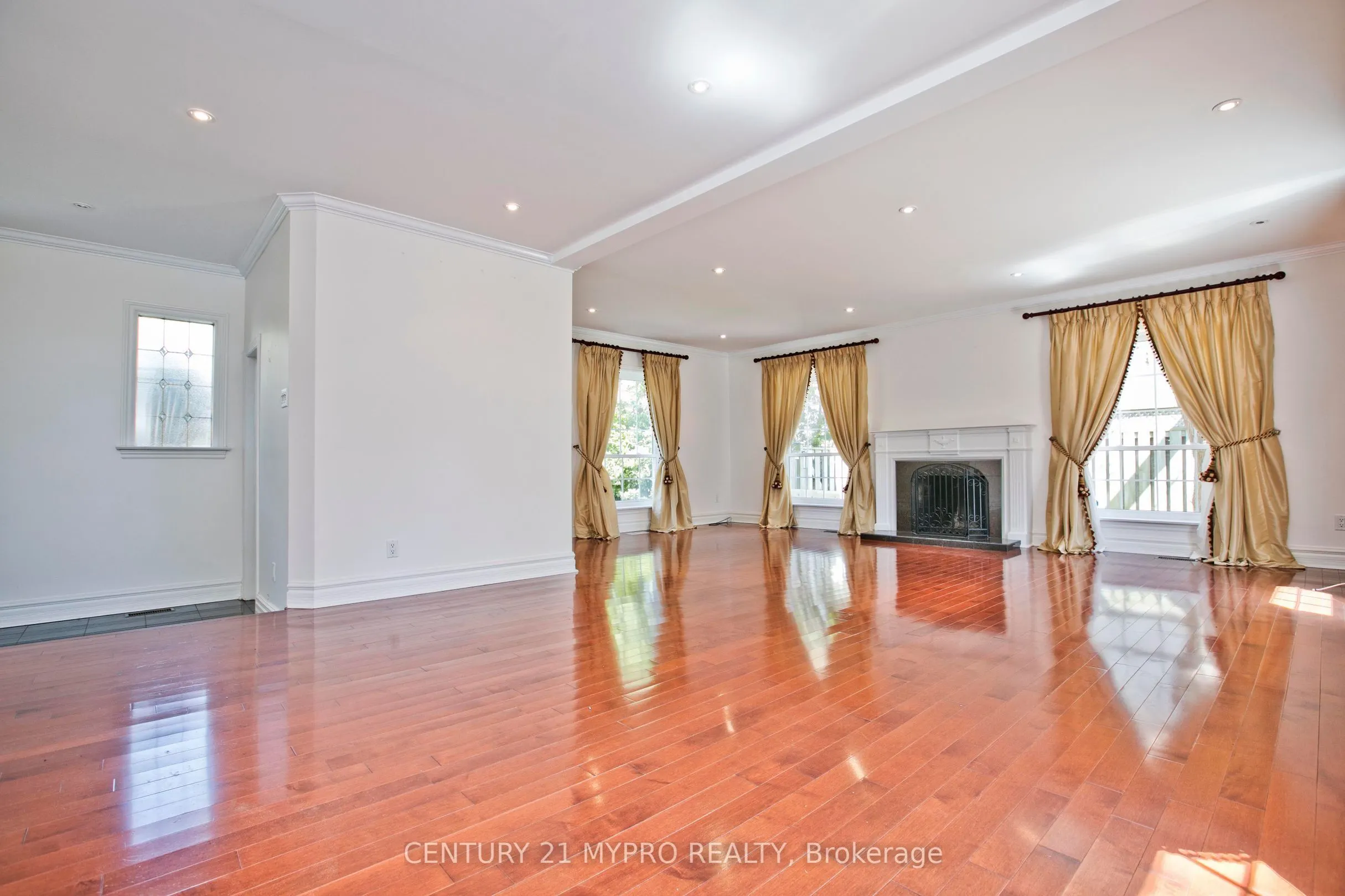 9 Shady Oaks Crescent