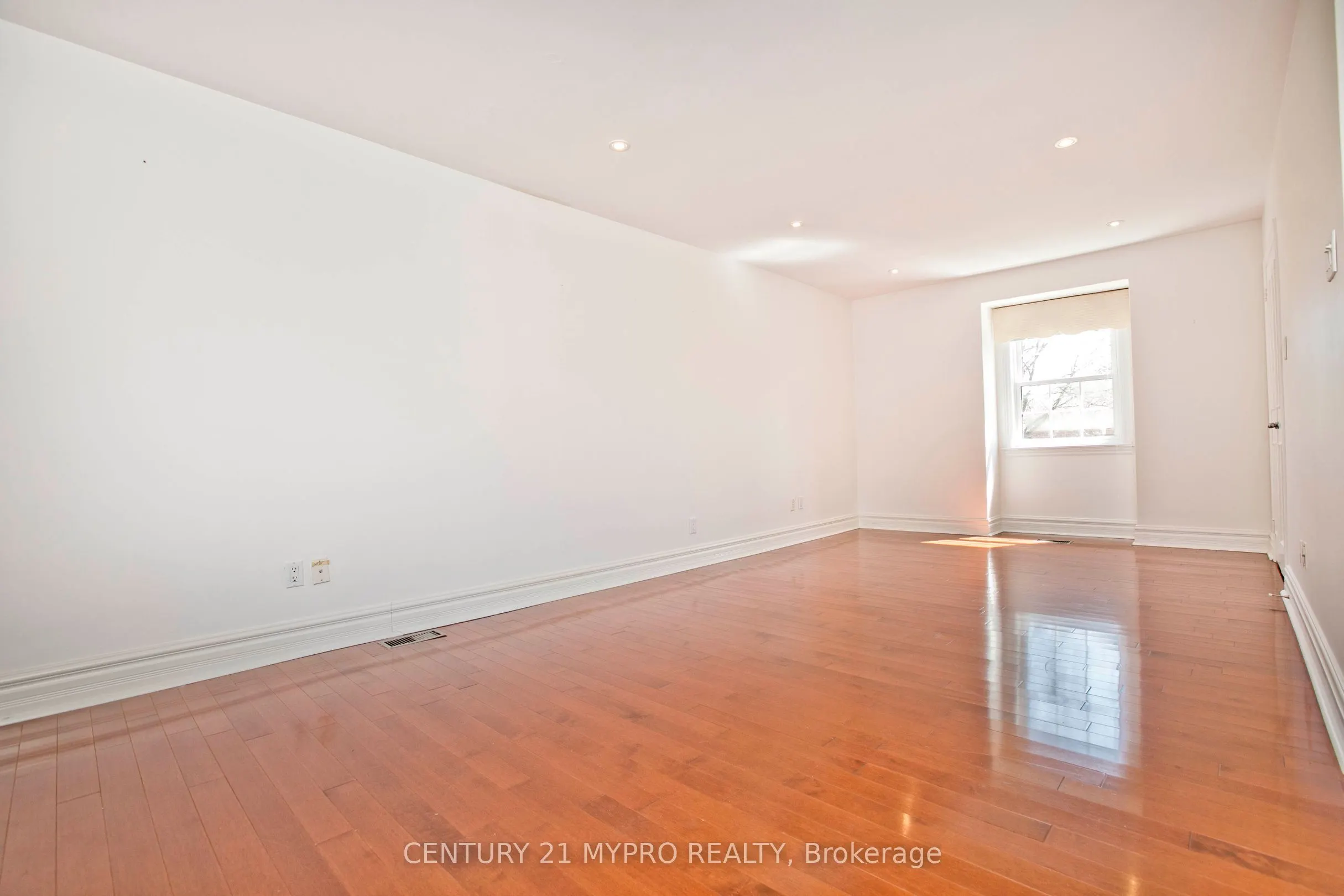 9 Shady Oaks Crescent