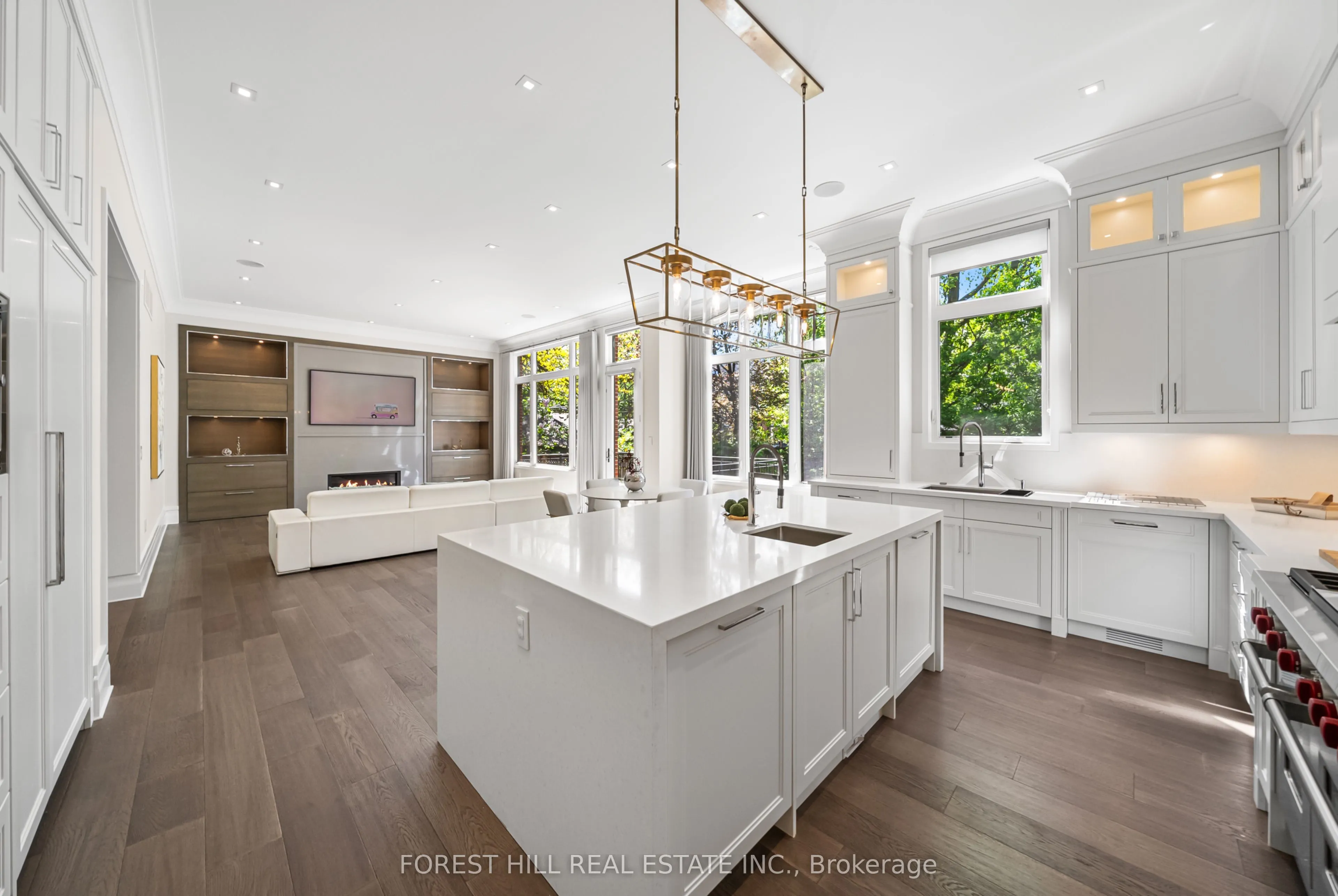 163 Cortleigh Boulevard