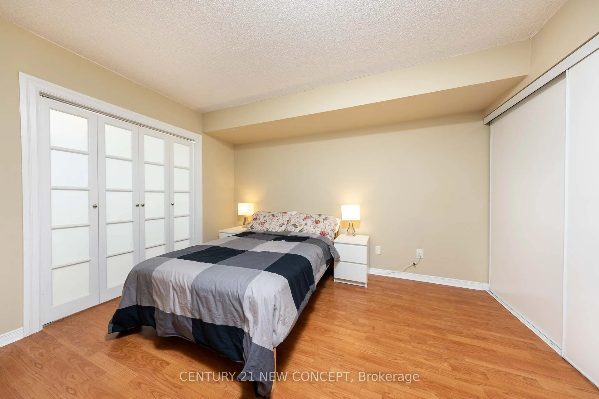 155 beecroft Road, #1112