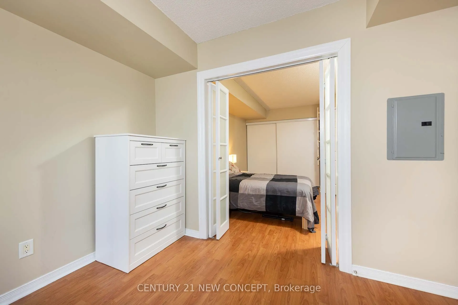 155 beecroft Road, #1112