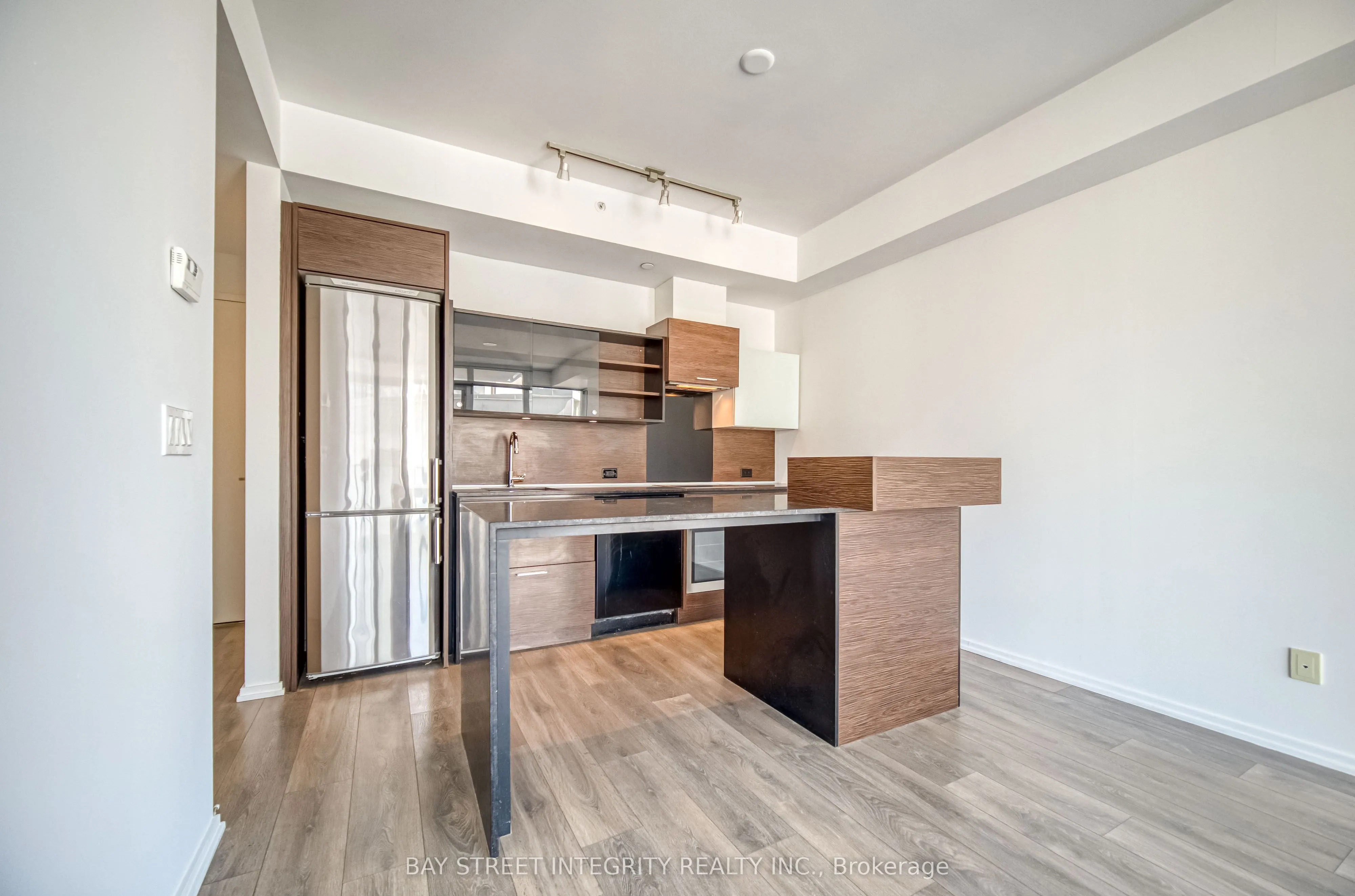 75 St Nicholas Street, #2105