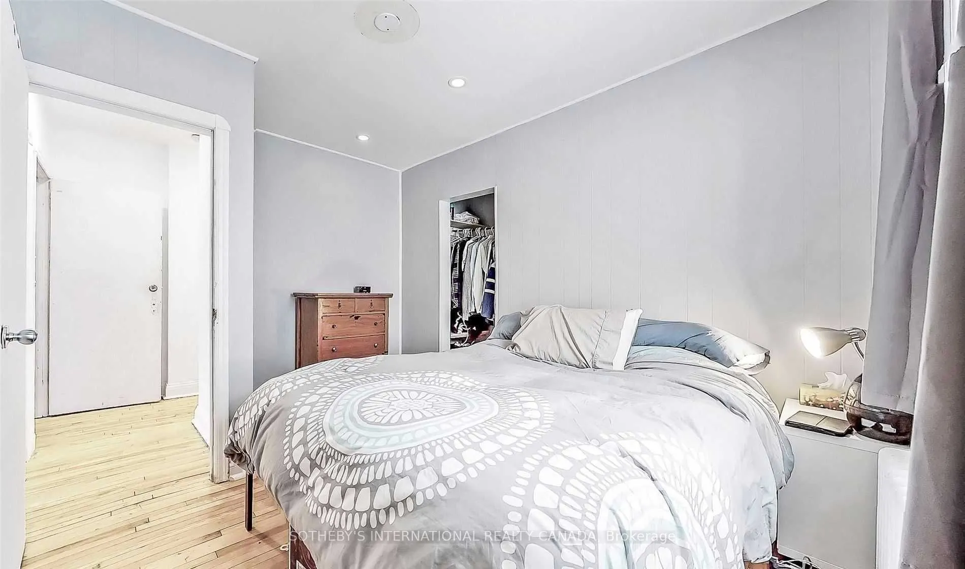 1172 Eglinton Avenue W