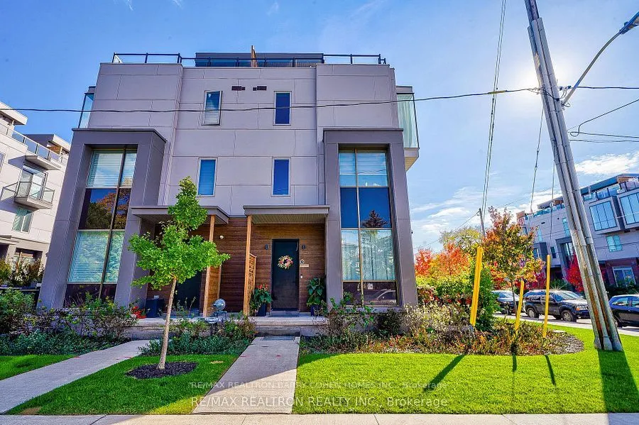 17 Greenbriar Road, #1