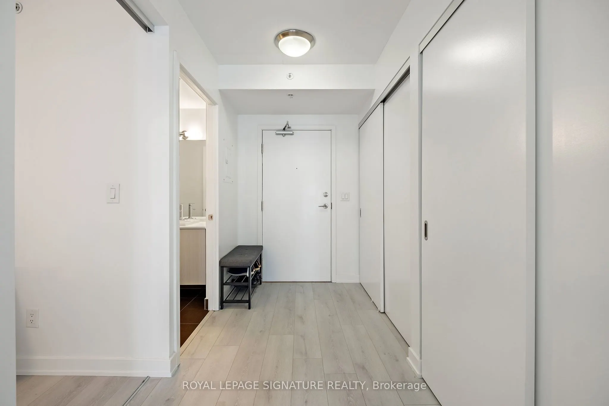 32 Camden Street, #206