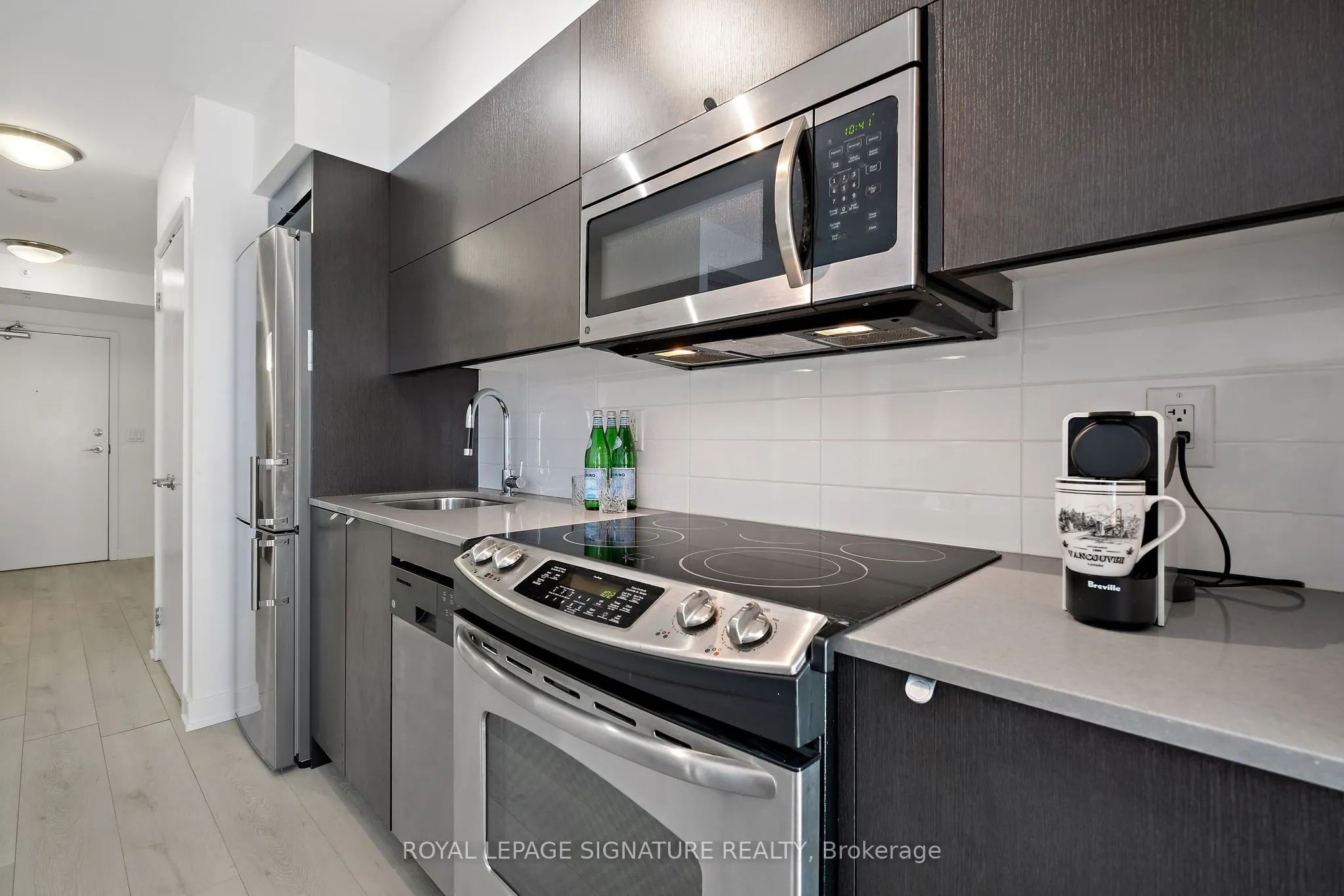 32 Camden Street, #206