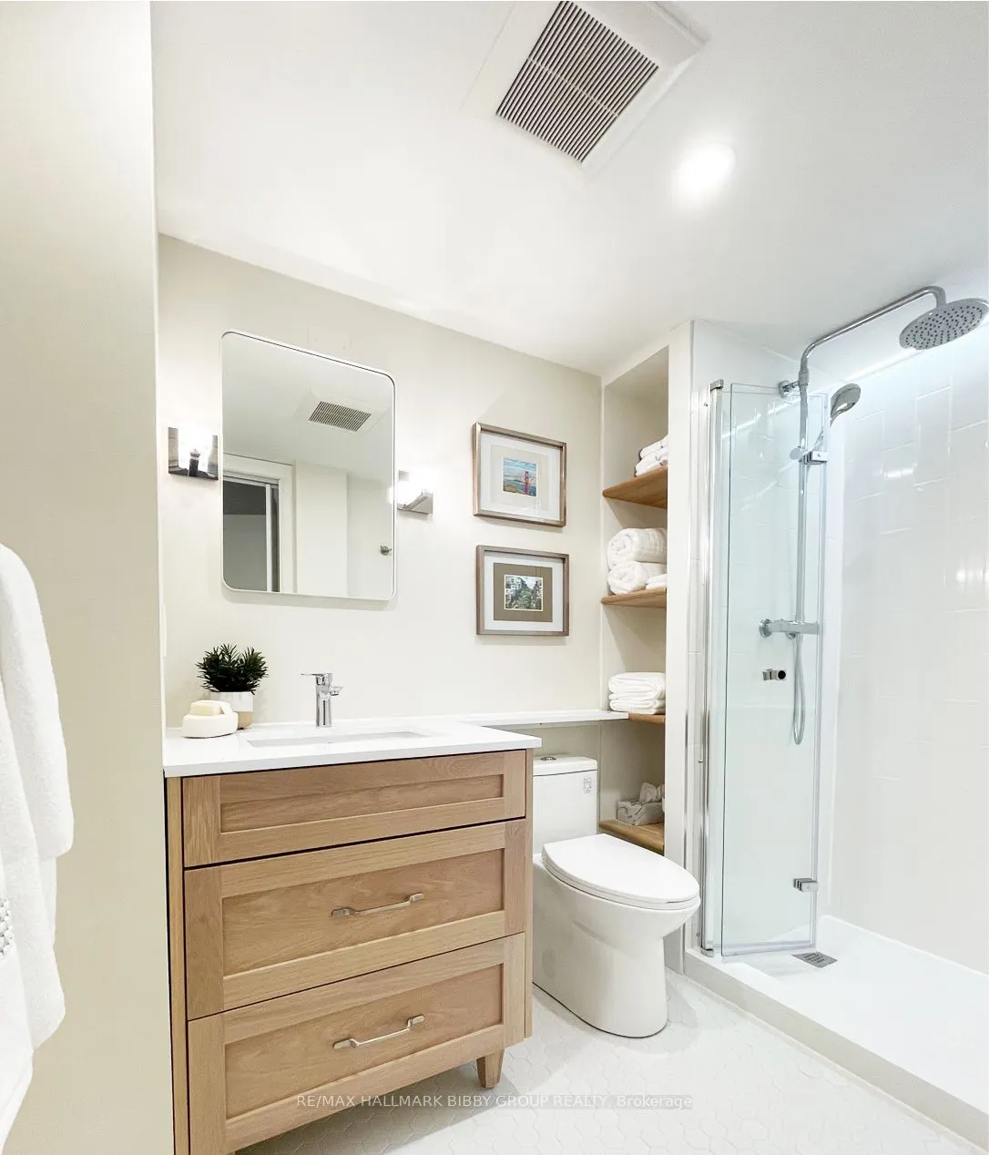 954 King Street W, #330