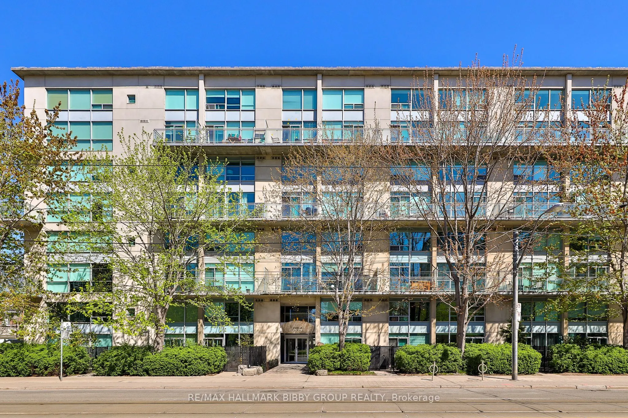 954 King Street W, #330