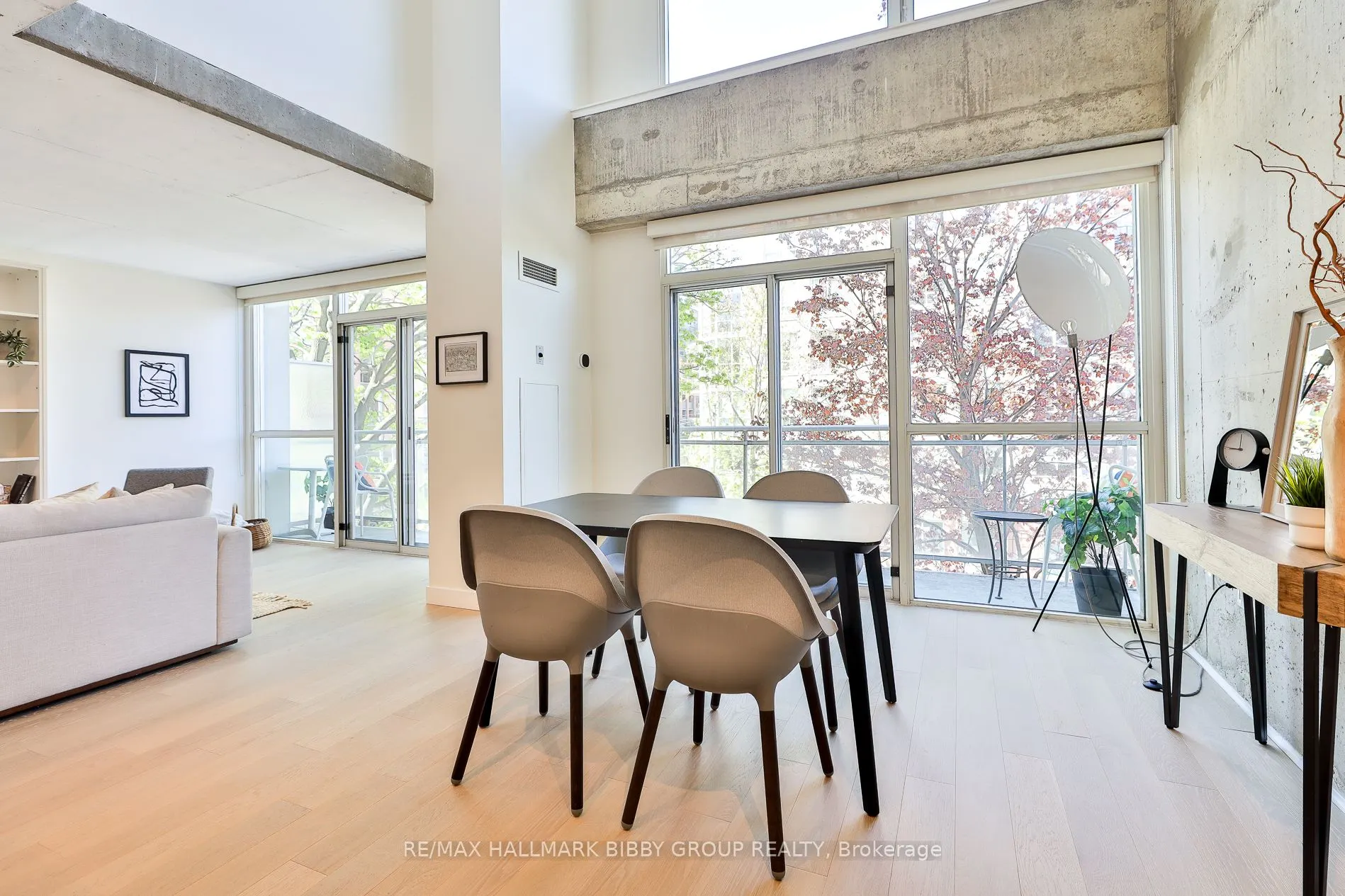 954 King Street W, #330