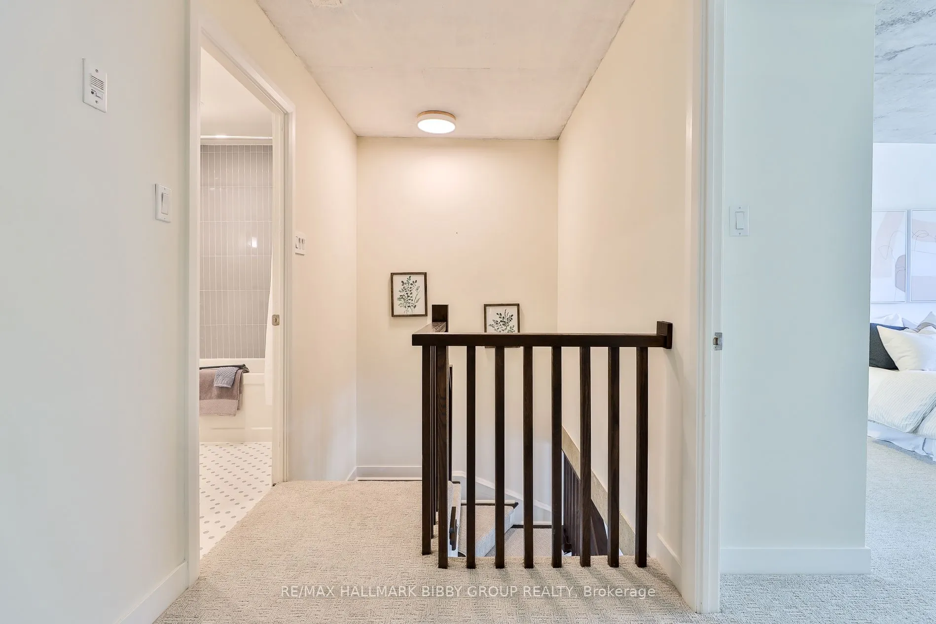 954 King Street W, #330