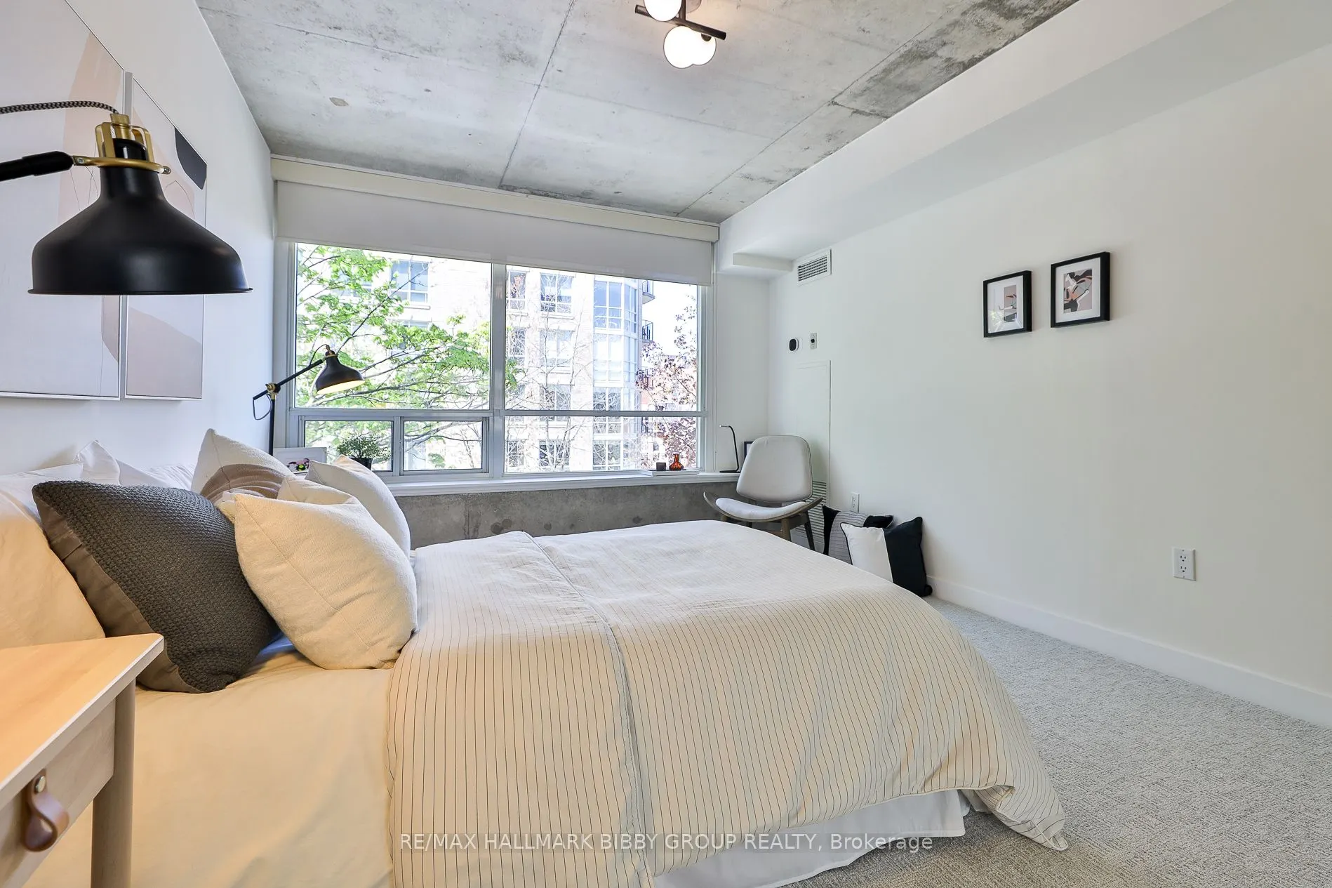 954 King Street W, #330