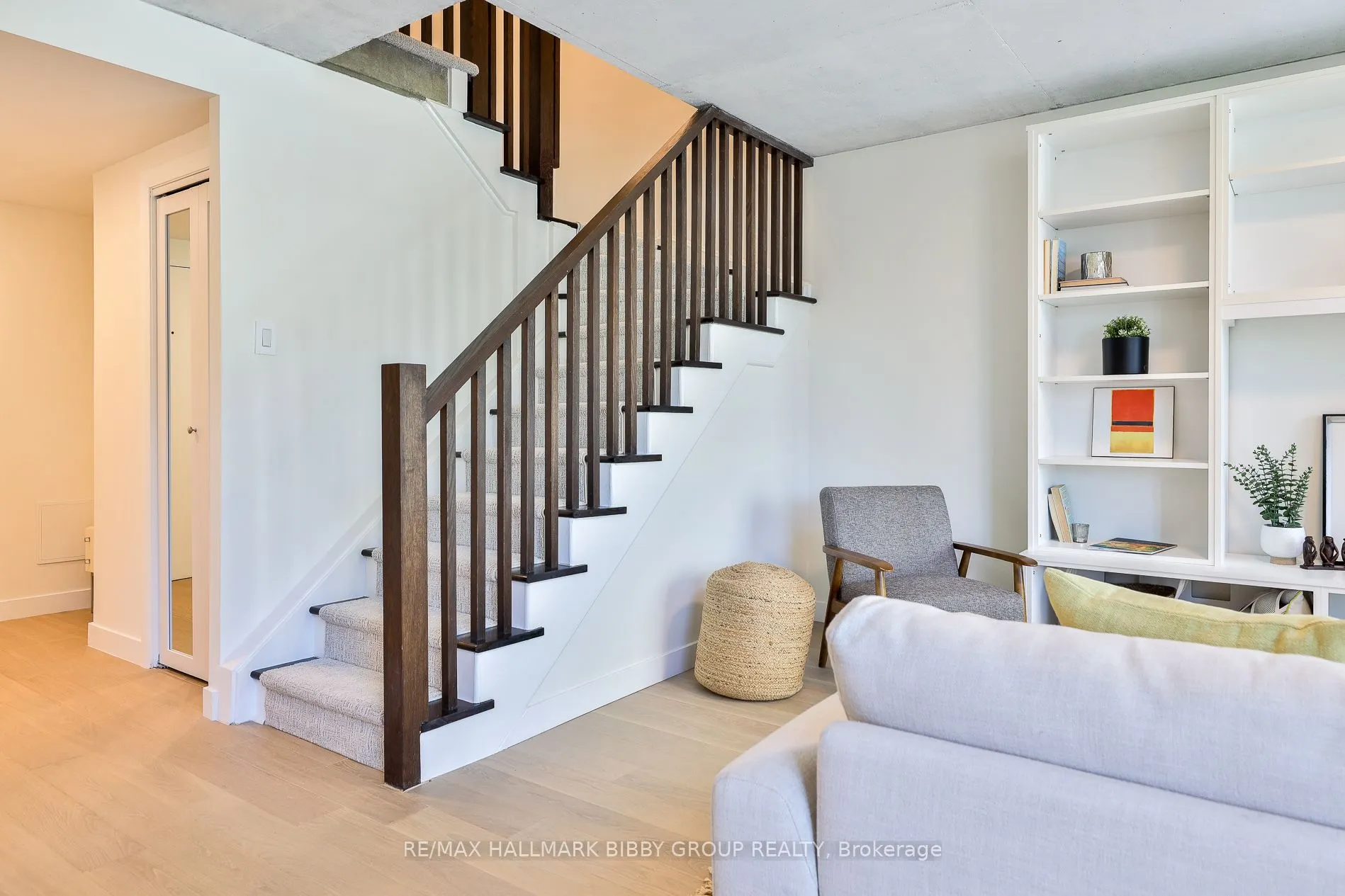 954 King Street W, #330