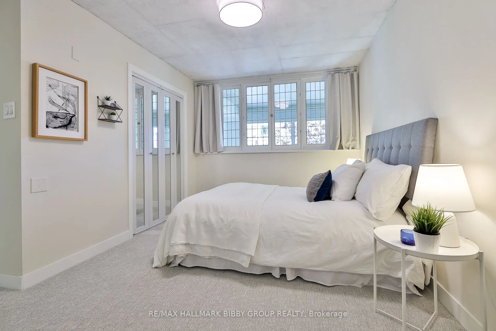 954 King Street W, #330