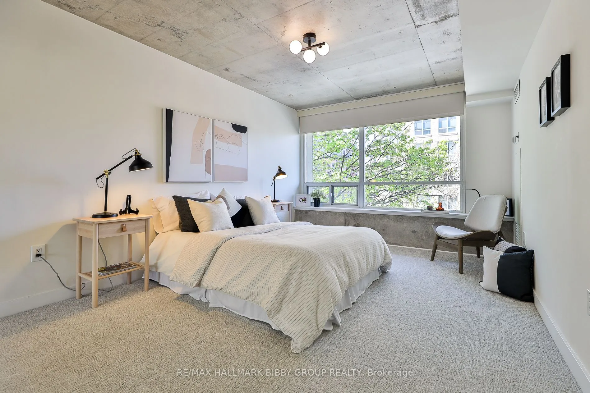 954 King Street W, #330