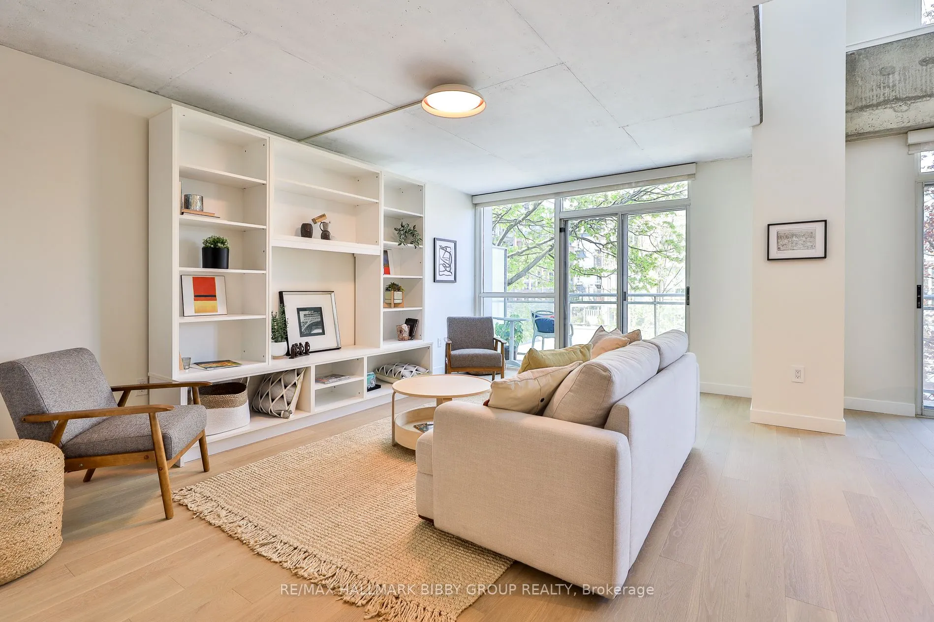 954 King Street W, #330