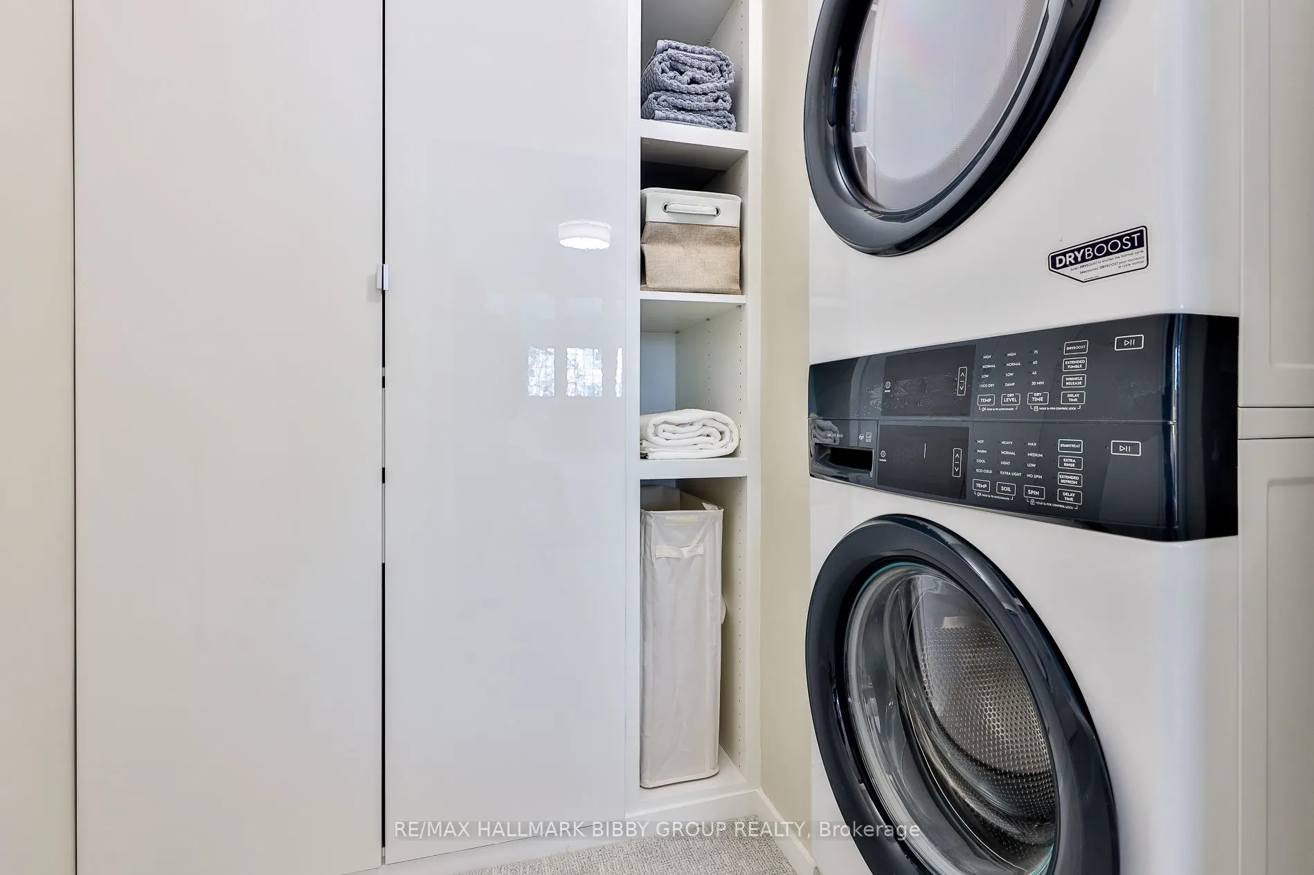 954 King Street W, #330