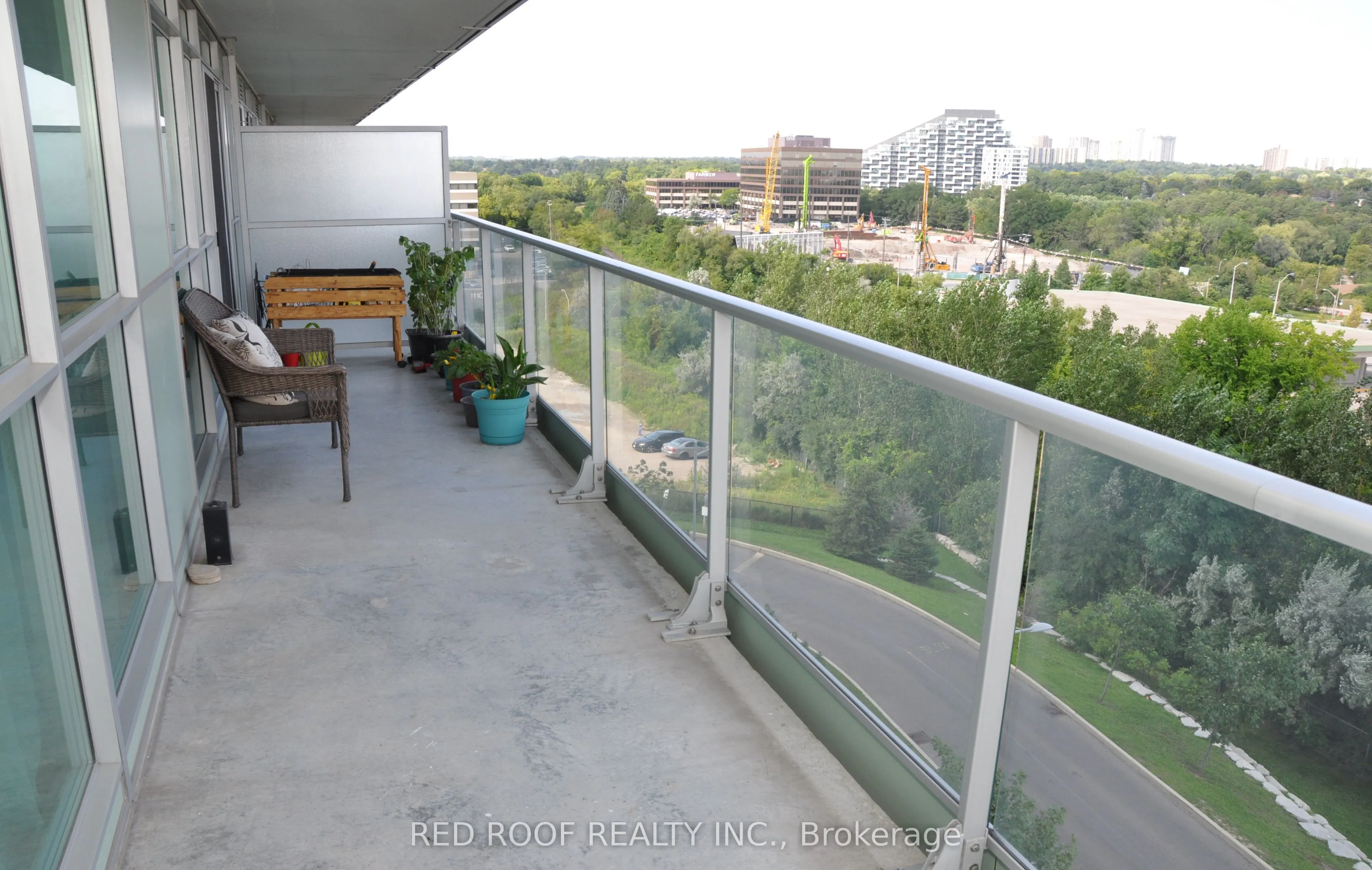 33 Singer Court, #711