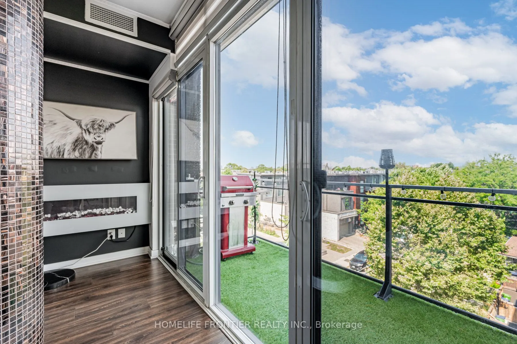 205 Manning Avenue, #415