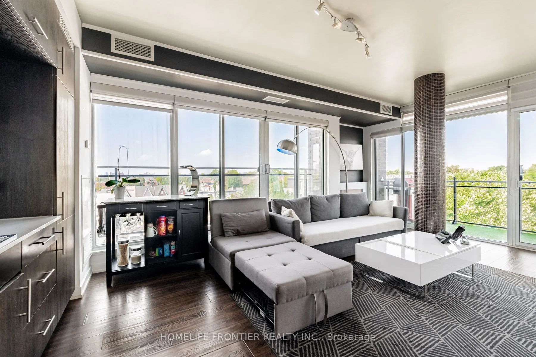 205 Manning Avenue, #415