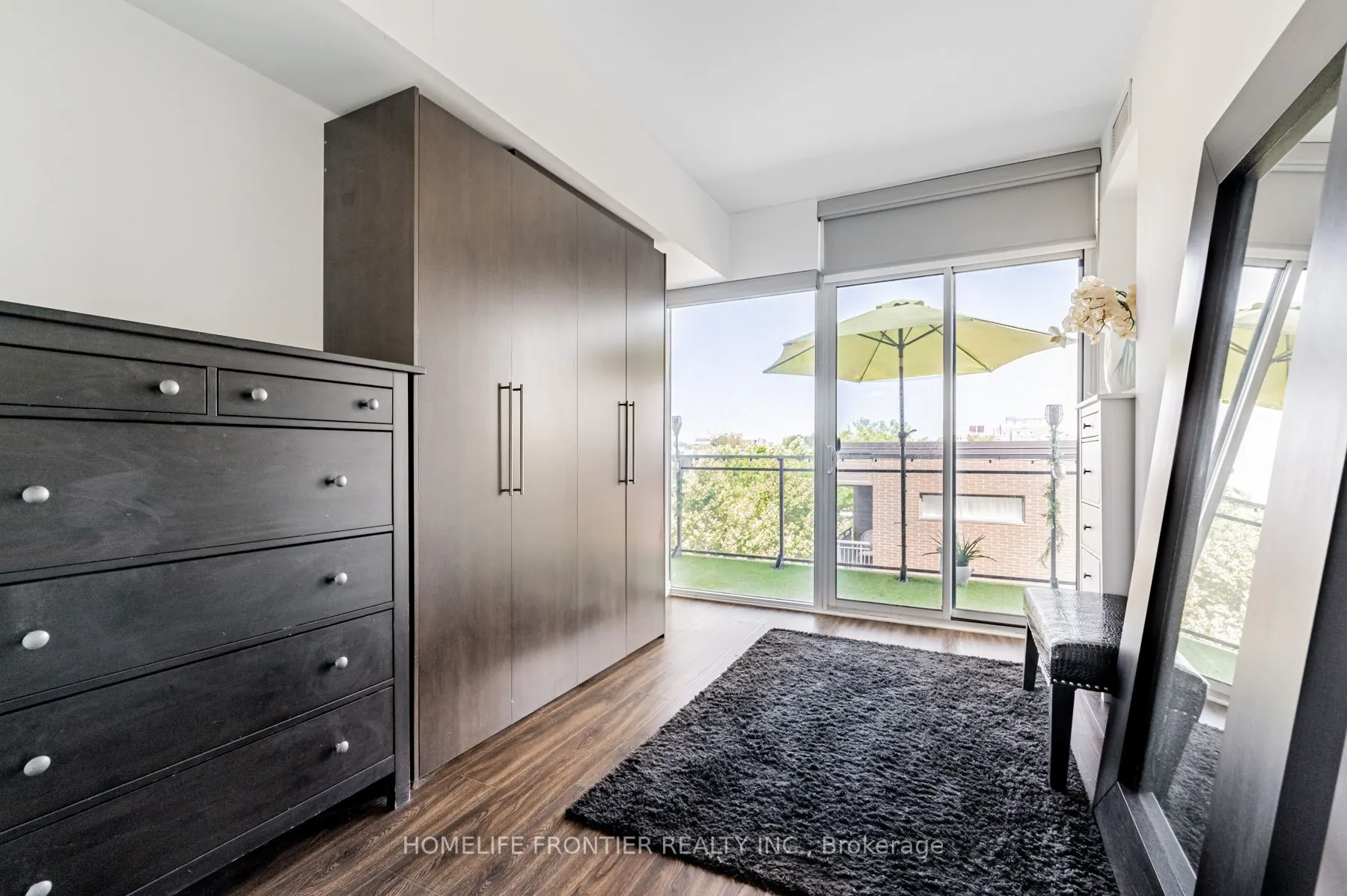 205 Manning Avenue, #415