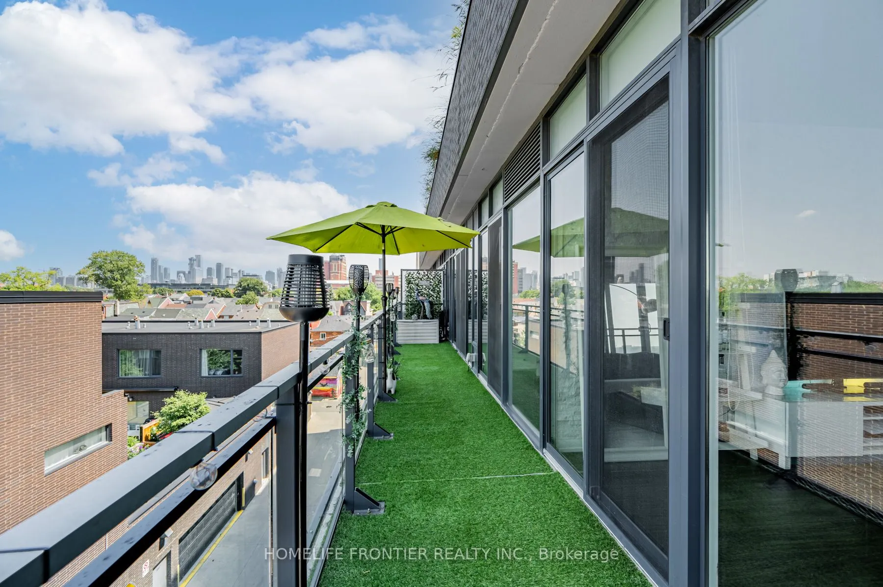 205 Manning Avenue, #415