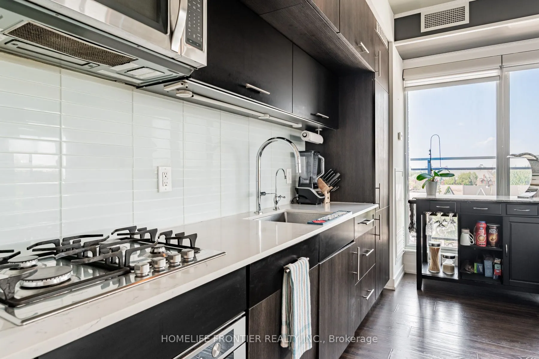 205 Manning Avenue, #415