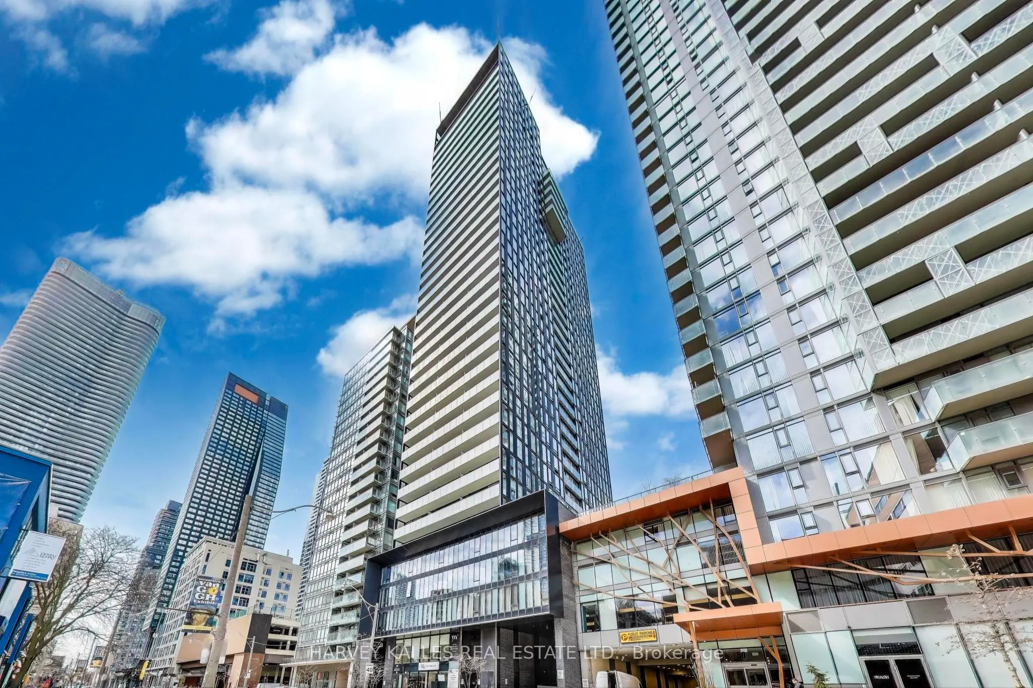 28 Wellesley Street E, #2408