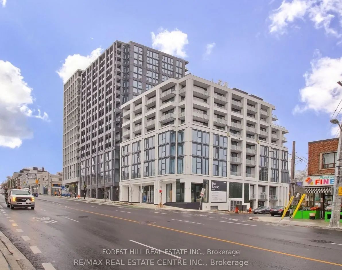 2020 Bathurst Street, #211