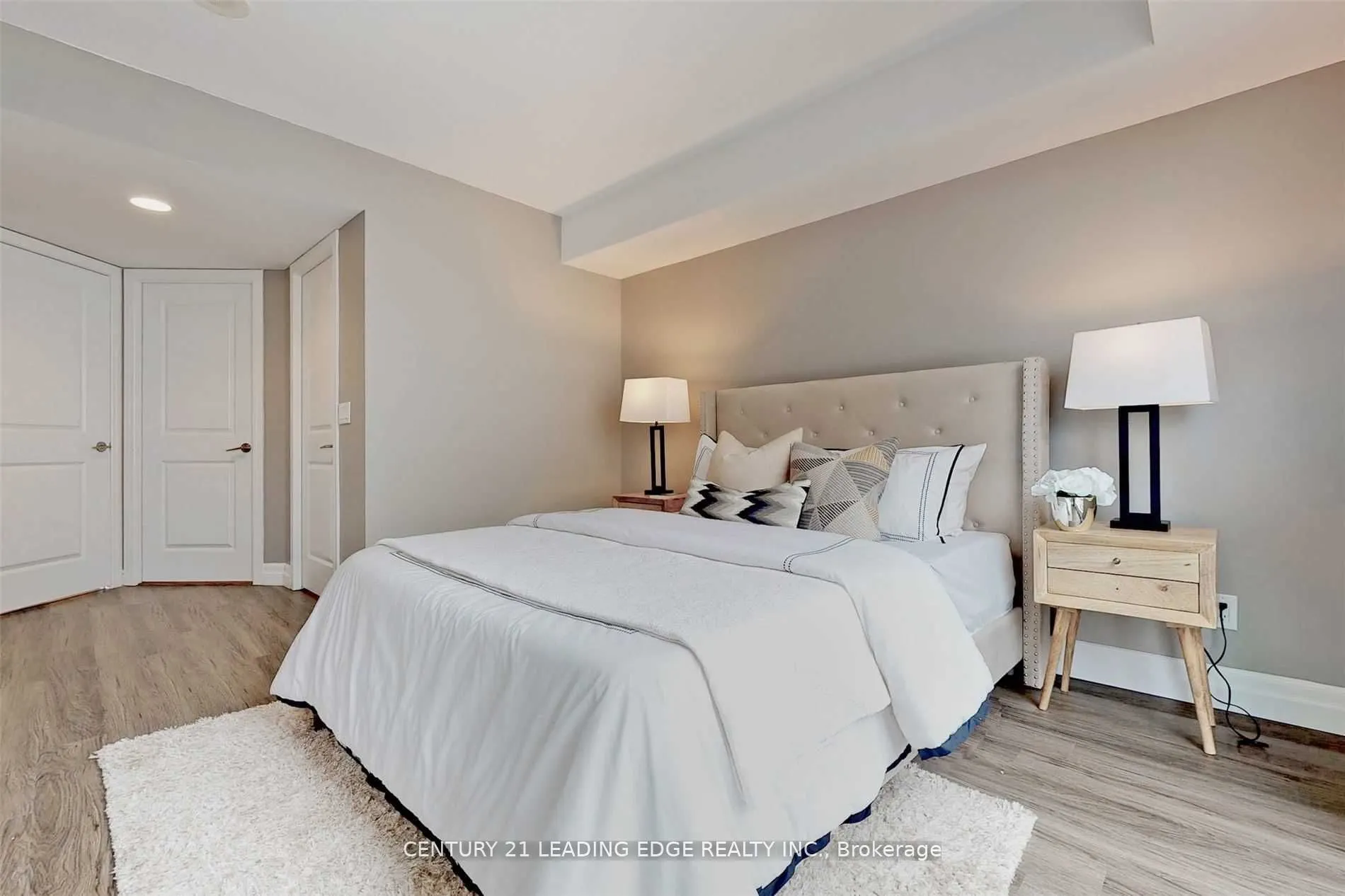 35 Bales Avenue #2211