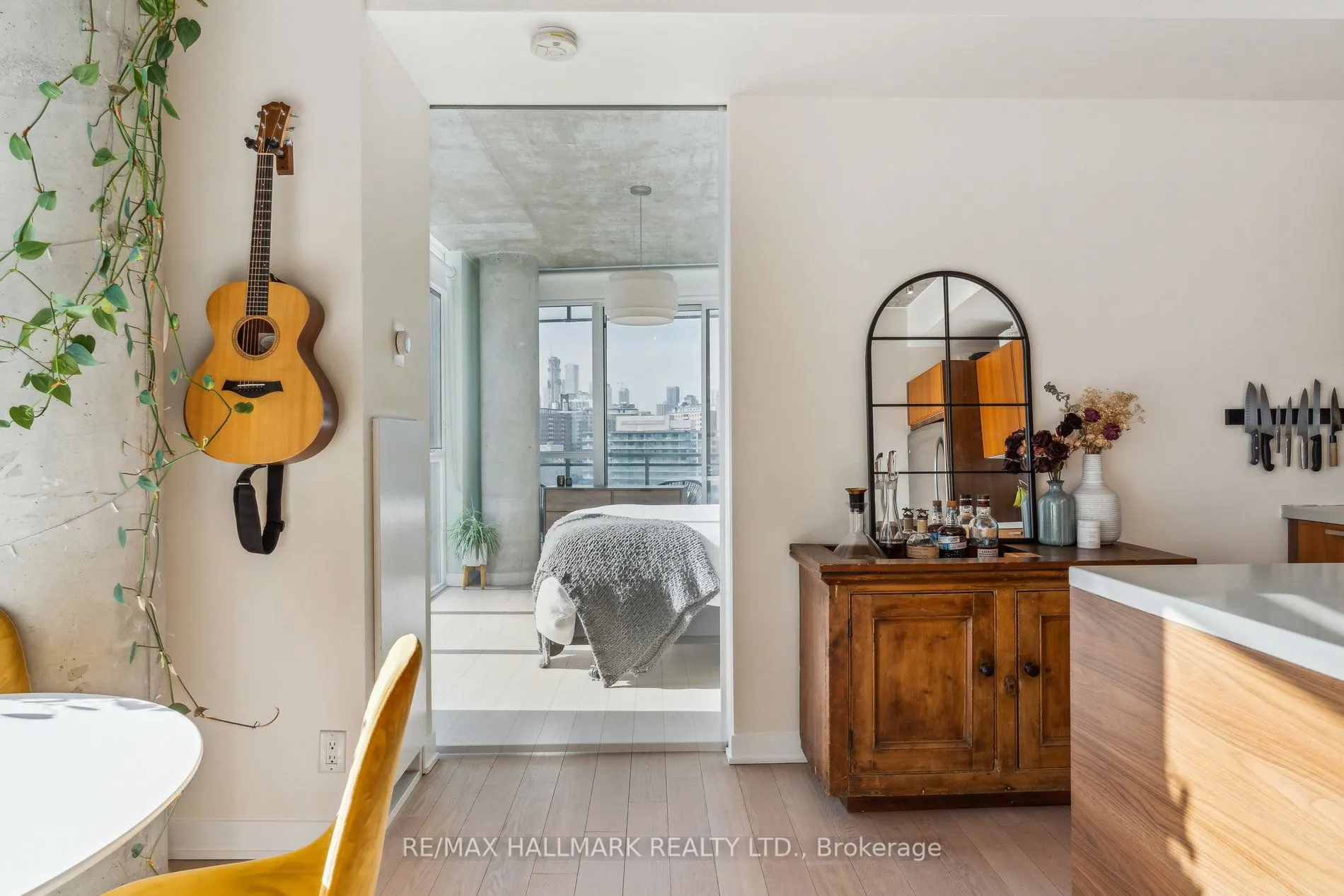 318 King Street E, #1014