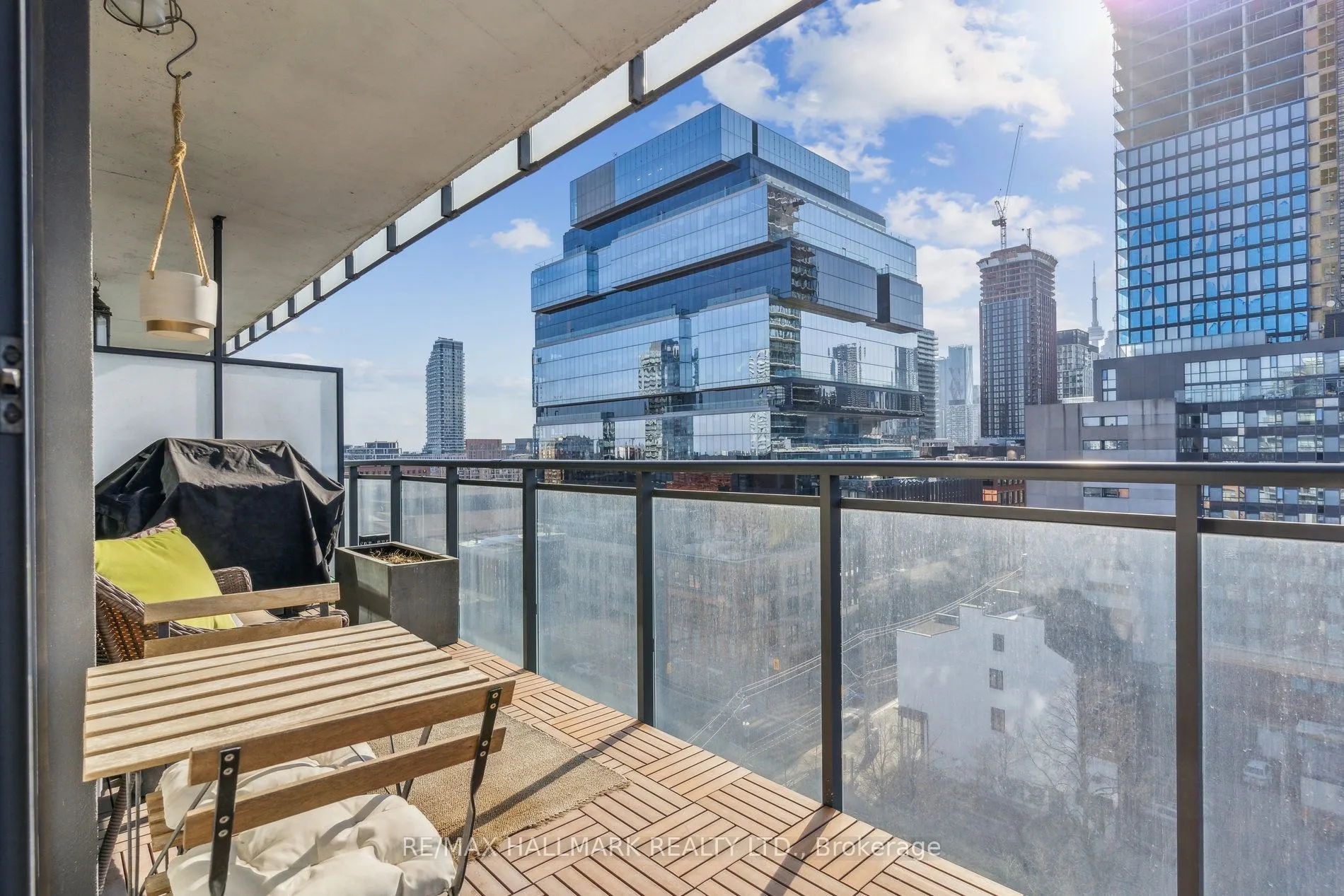 318 King Street E, #1014