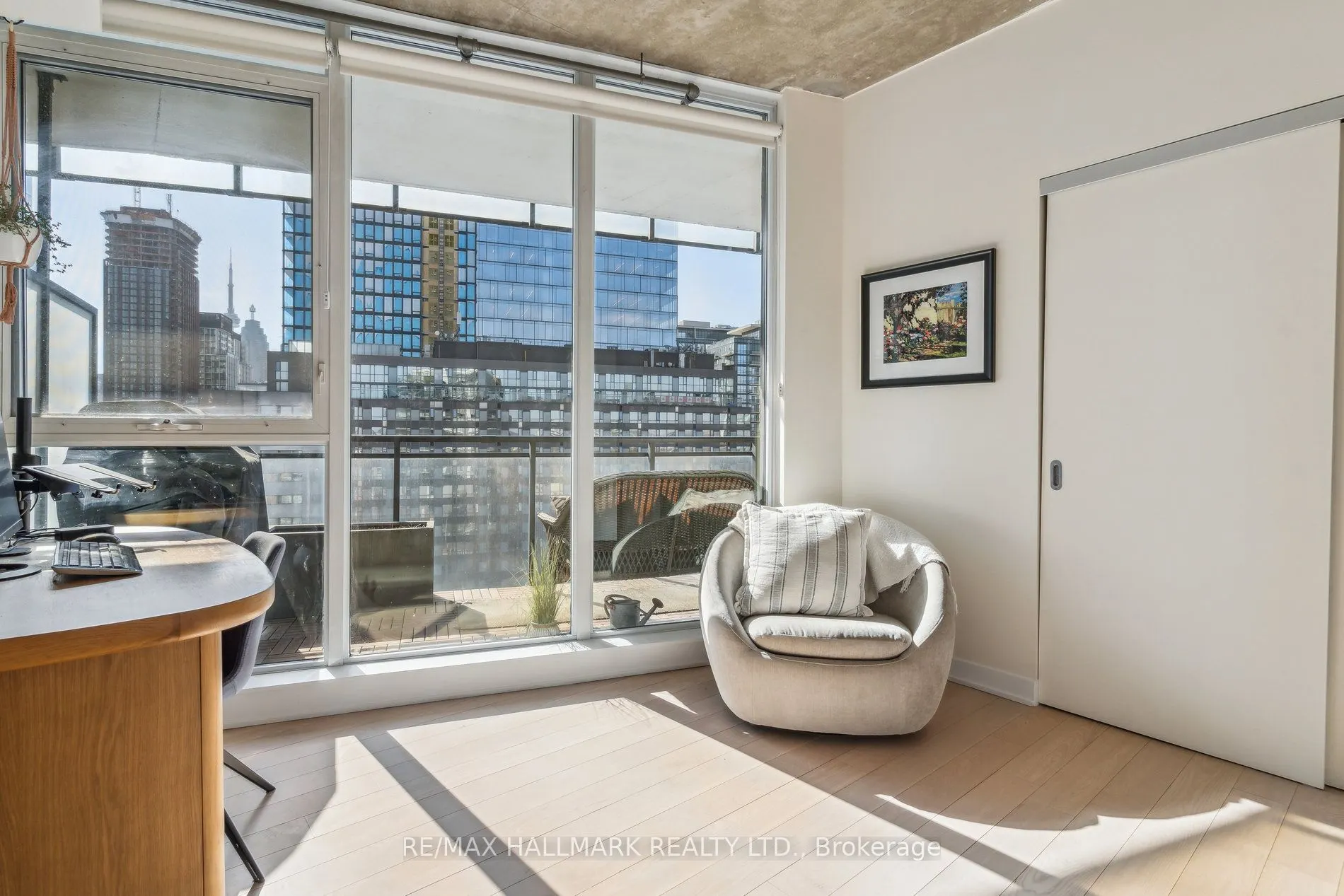 318 King Street E, #1014