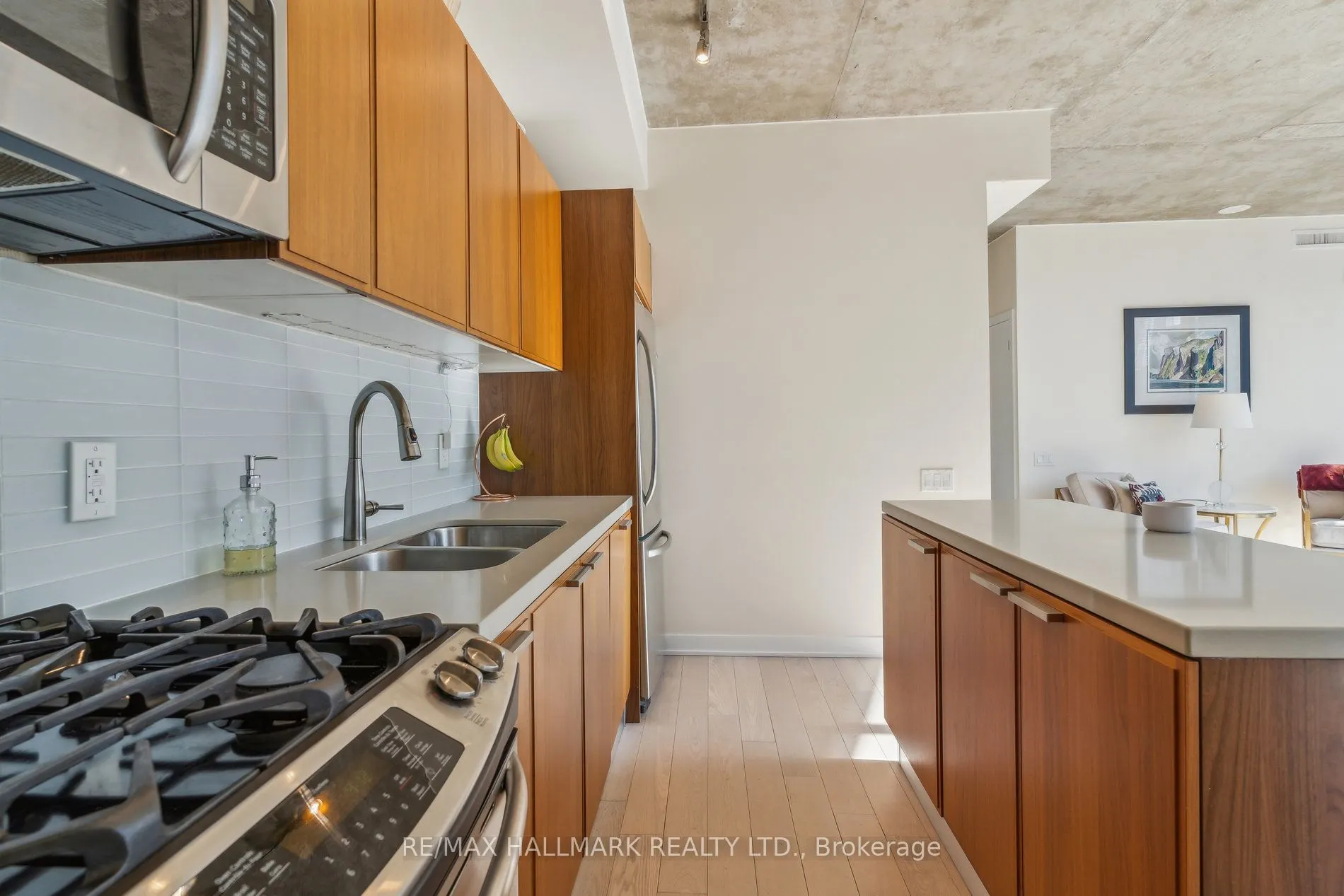 318 King Street E, #1014