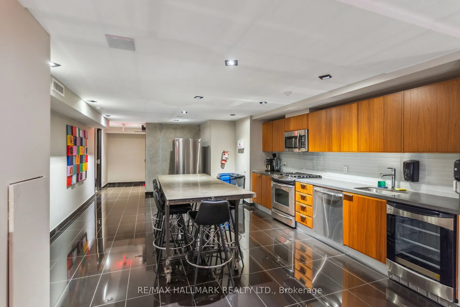 318 King Street E, #1014