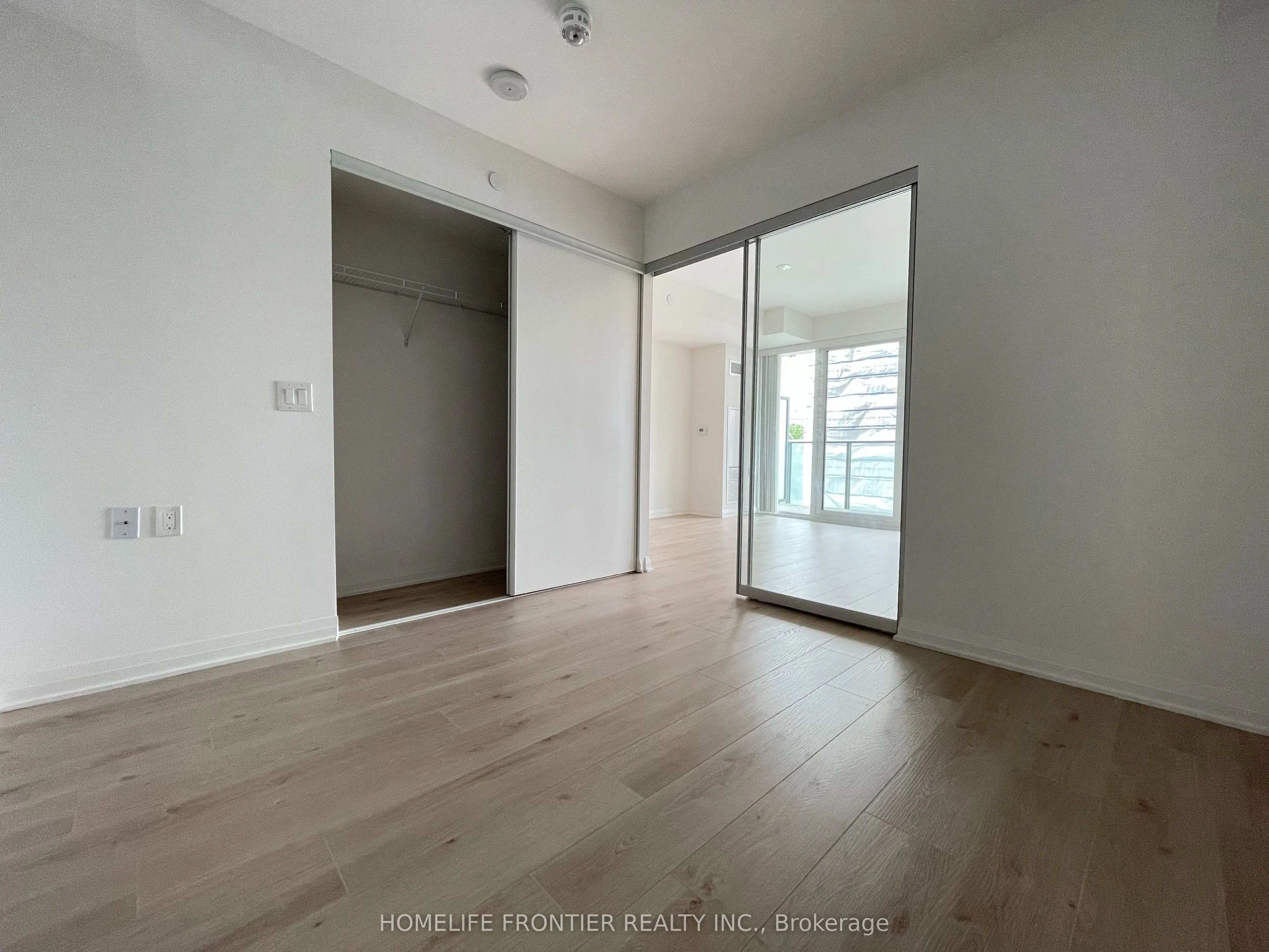 99 Foxbar Road, #806