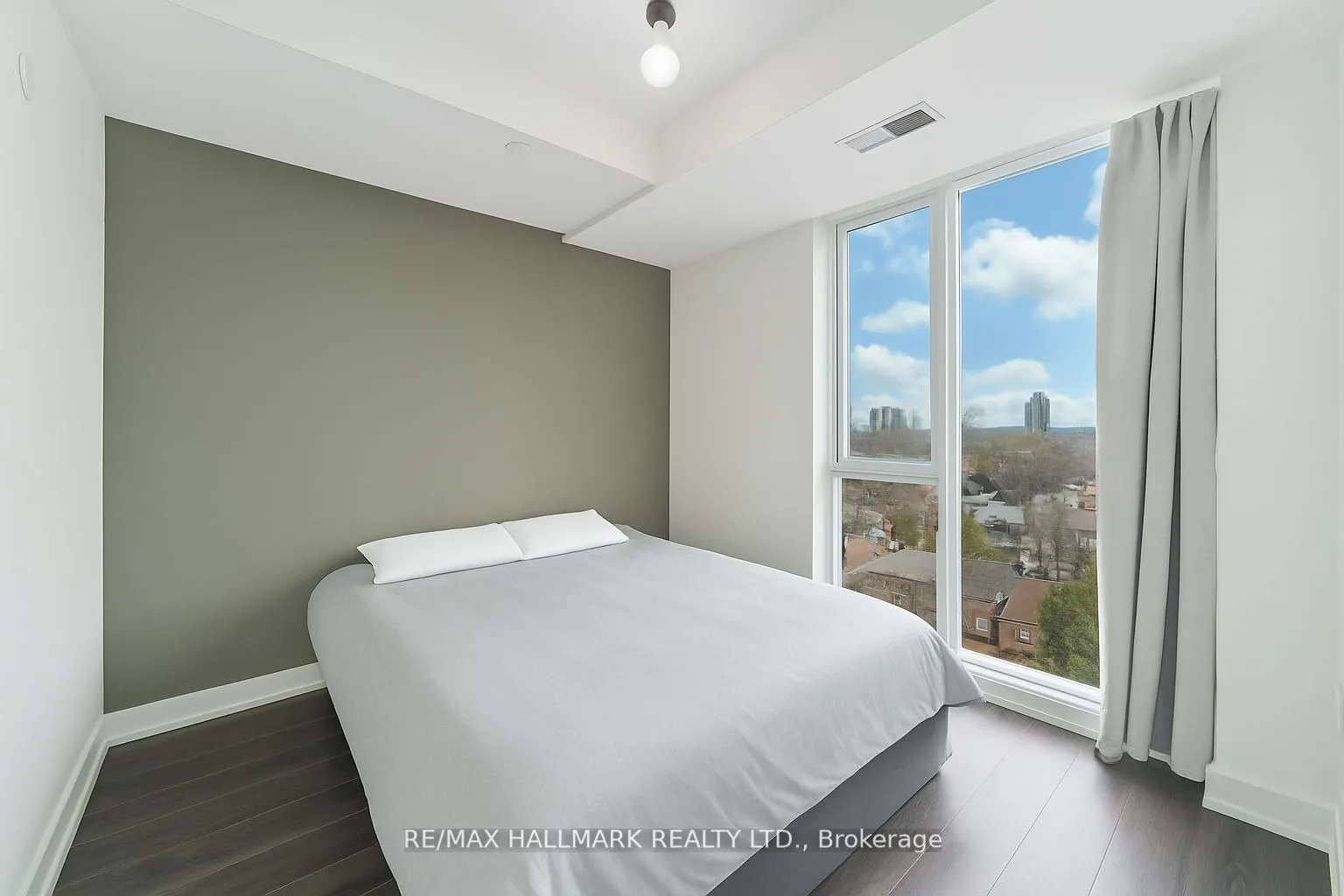 185 Alberta Avenue, #1103