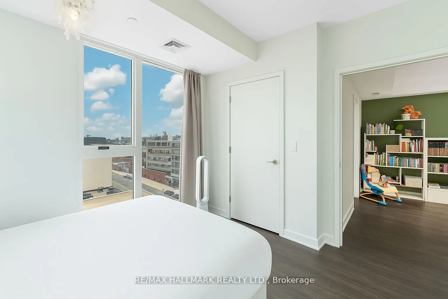 185 Alberta Avenue, #1103