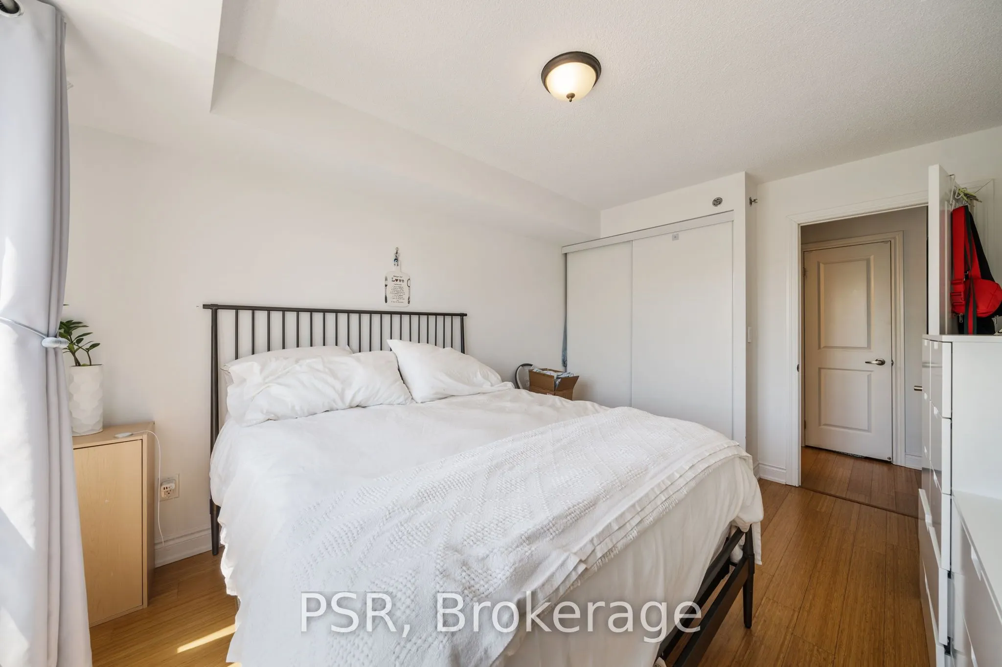 760 Sheppard Avenue W, #211