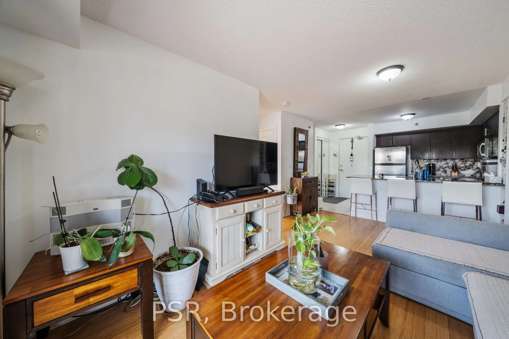 760 Sheppard Avenue W, #211